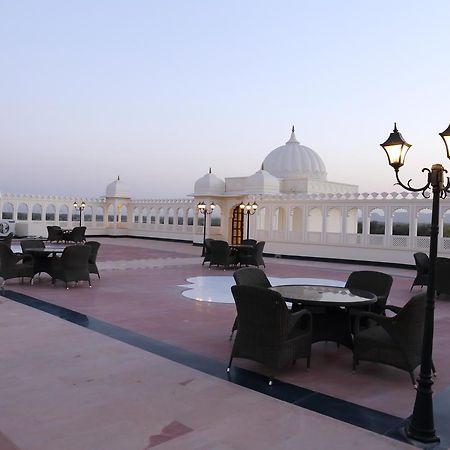 Laxmi Palace Dausa Kültér fotó